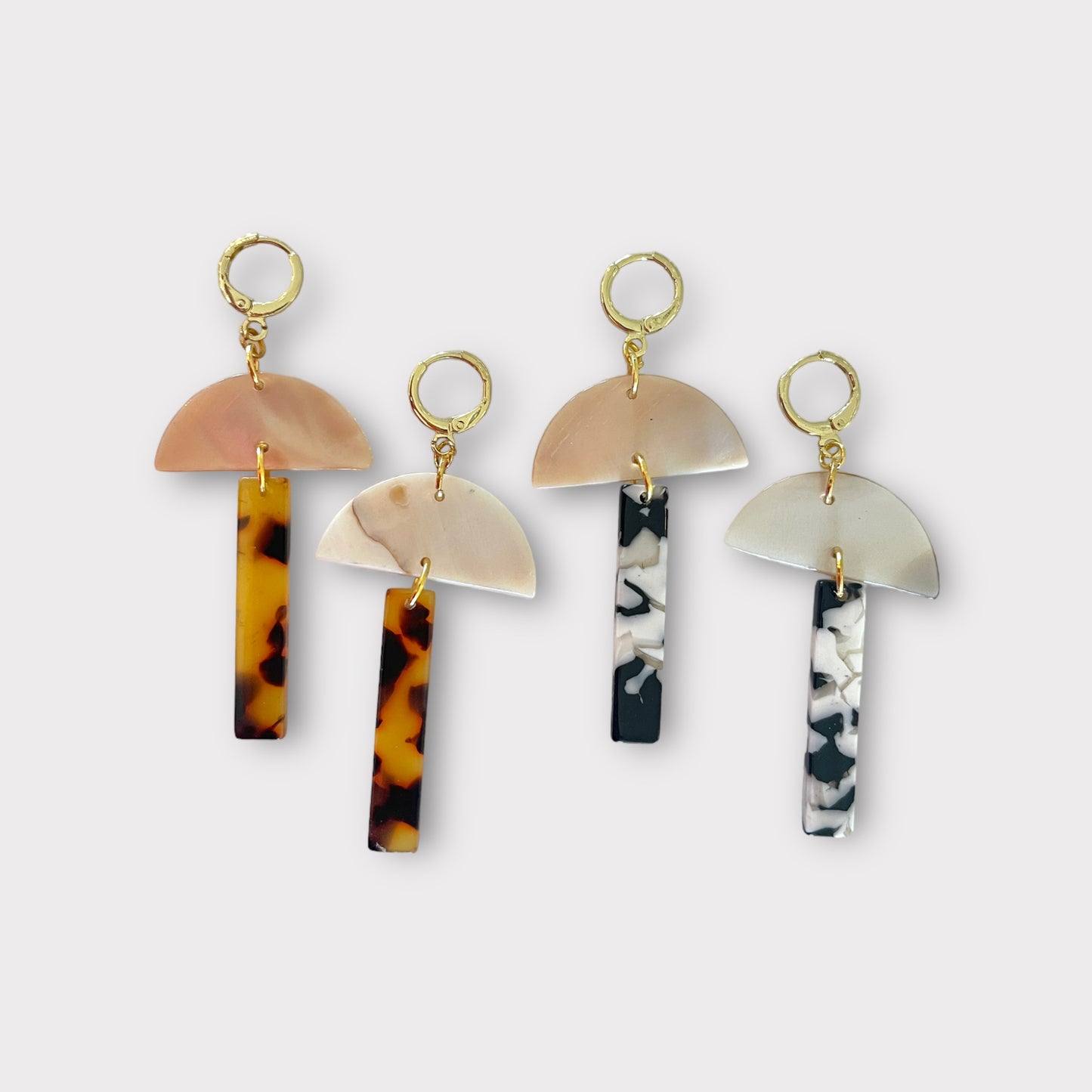 Tortoise bar earrings