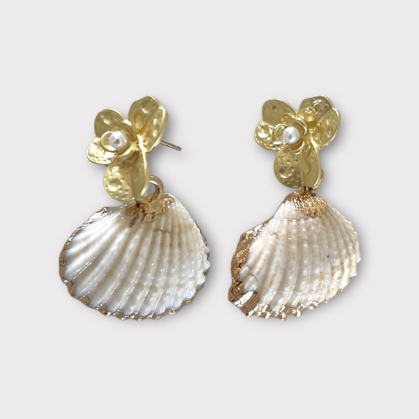 Flora Shell Earrings