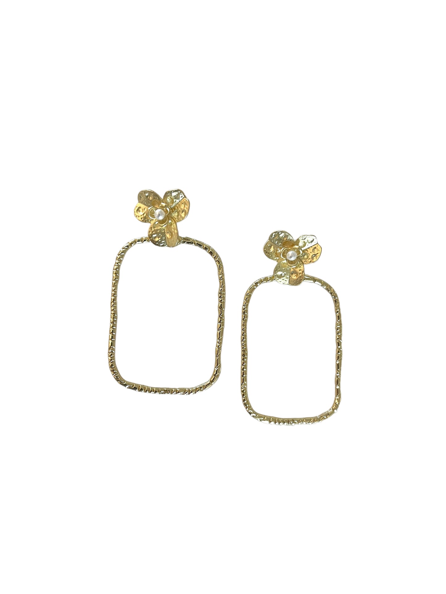 Pearl Flower Shield Earrings