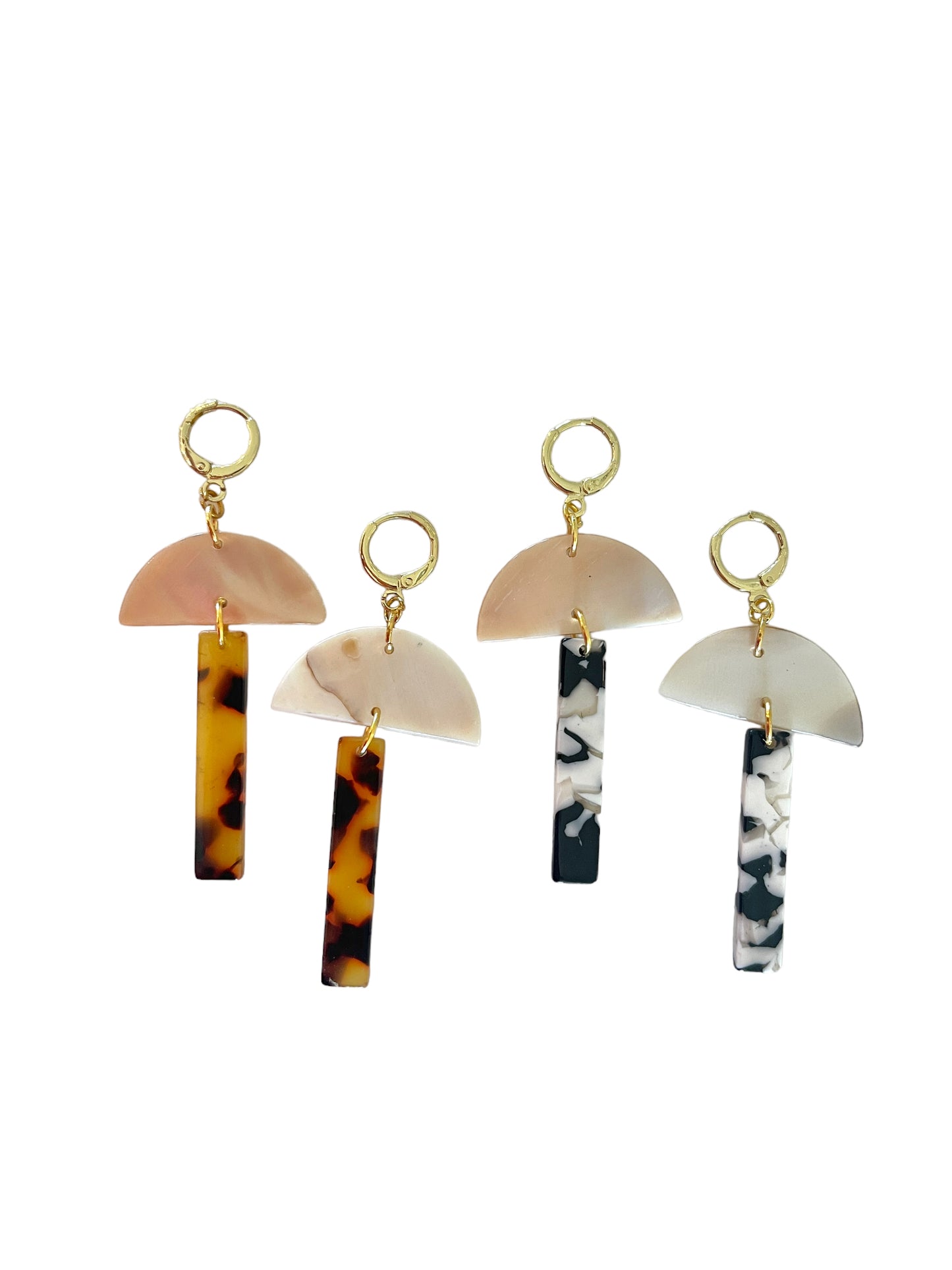 Tortoise bar earrings