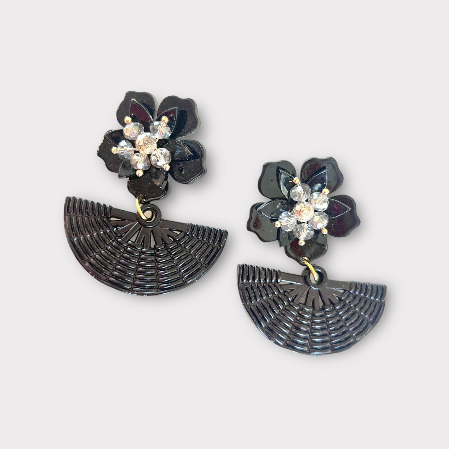 Black statement statement fan earrings