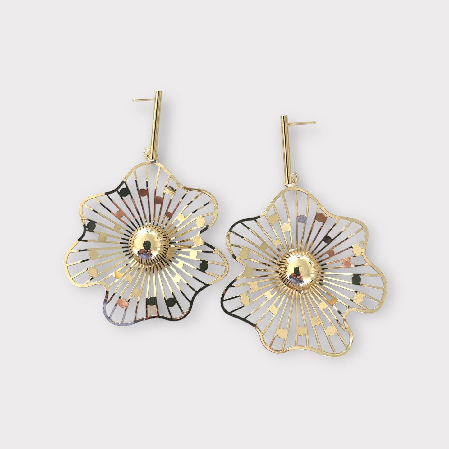 Gold Wire Pendant Earrings