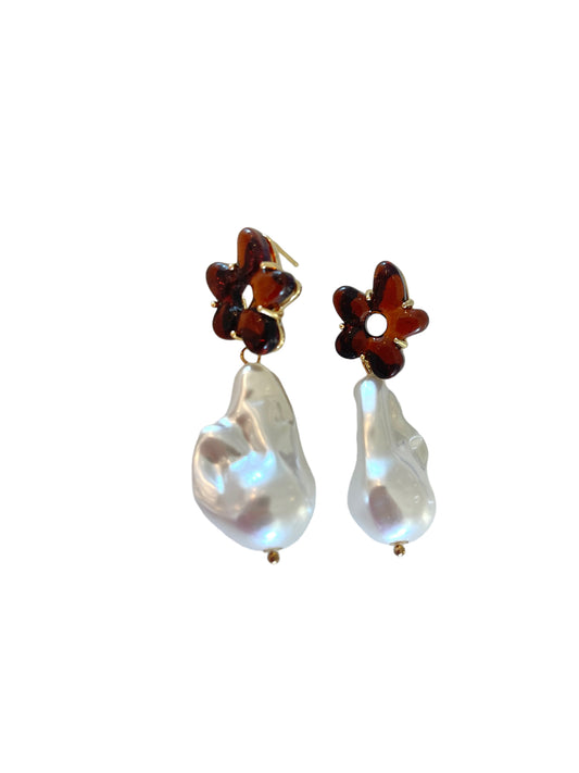 Brown Flower Pearl Earrings