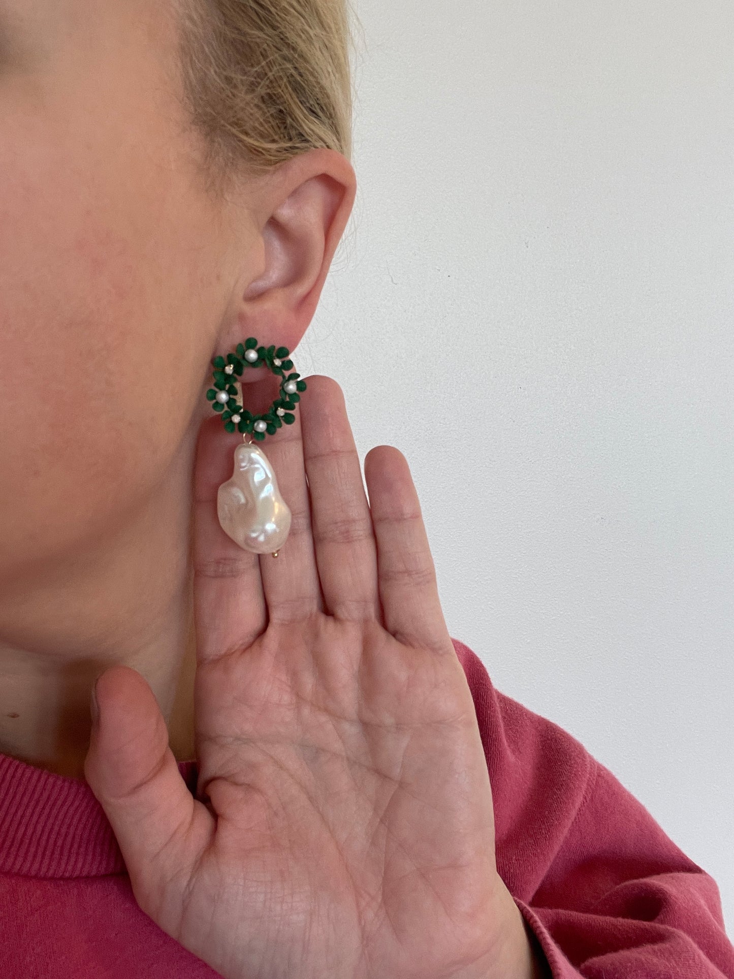 Green Pearl Wreath Earrings