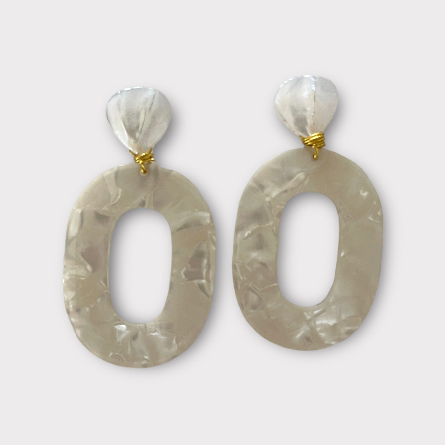 Oval Earrings - Pearl Opal