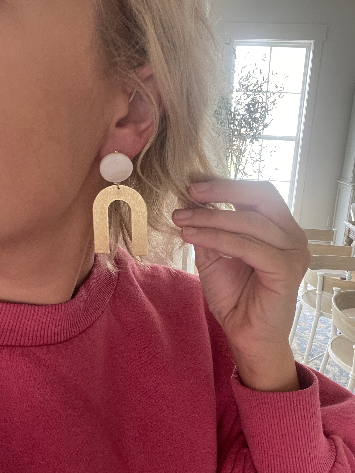 Pearl Gold Arch Earrings