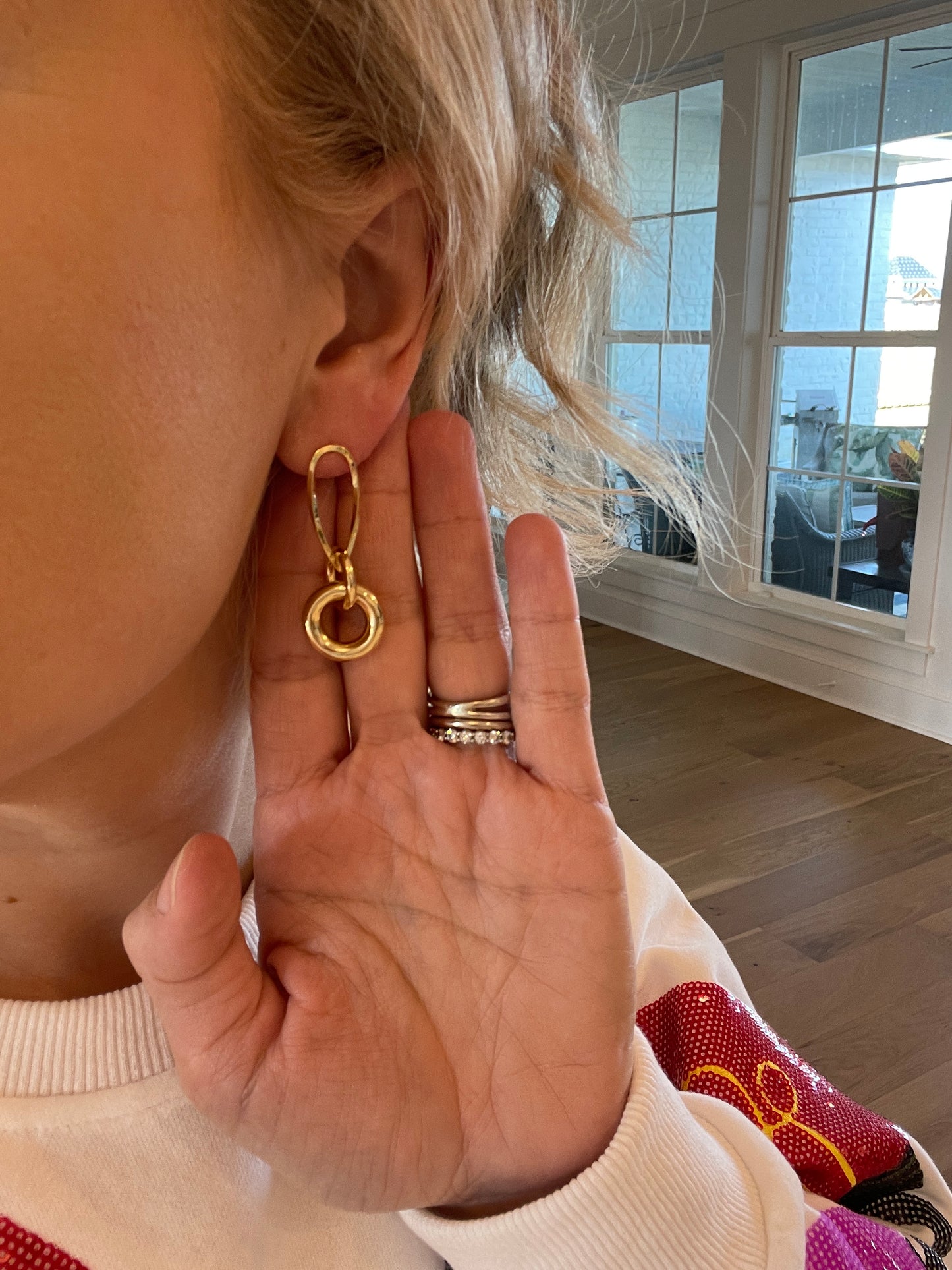 Gold interlocking earrings